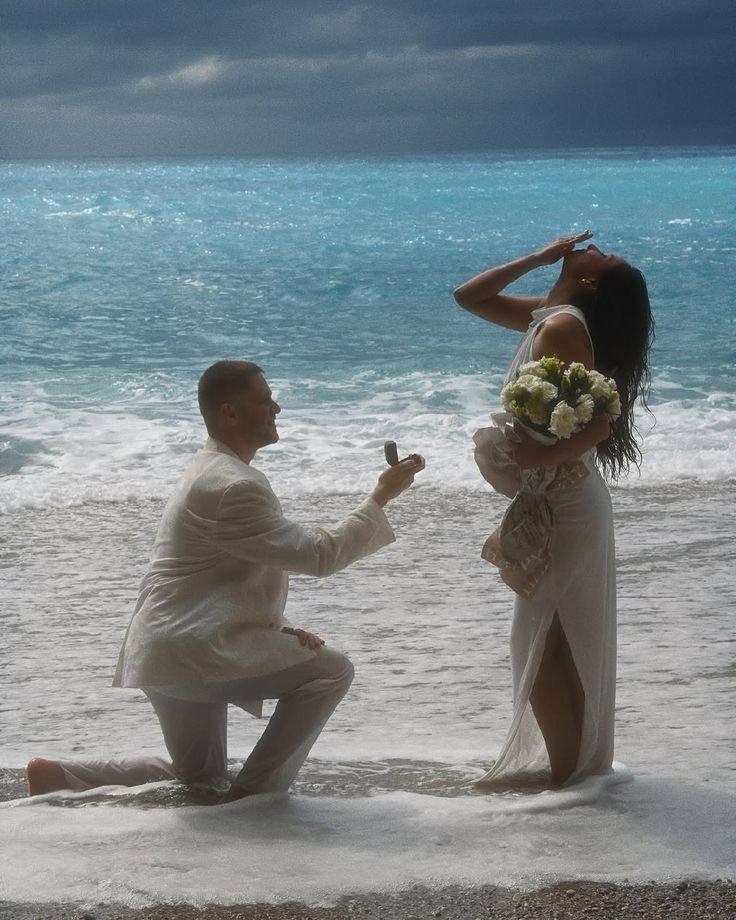 Outfit_Luxy's tweet photo. Manifesting 💍😍 https://t.co/GEHaVBSZF1