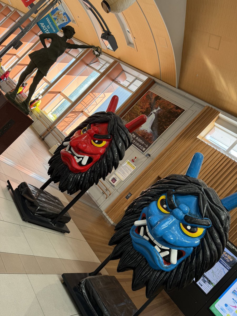 odashimamasashi's tweet photo. 40歳を過ぎて、自分のルーツがモロ秋田にあった事を知ったのも、今こうして秋田にお呼びいただけるようになっているのも、こんなに温かく迎え入れていただける皆さんに出会えたのも、きっかけはACMFです。
考えてみれば、あの1日が無ければ今の秋田での僕に関する全てはなかったかもしれない事。
僕を見つけ、提案をしていただいたキョードー東北の担当者さん、出演を承諾をしてくださった高橋優さんには本当に感謝しております。。。
不思議ですよね。
ご縁とは面白いものですね🤗