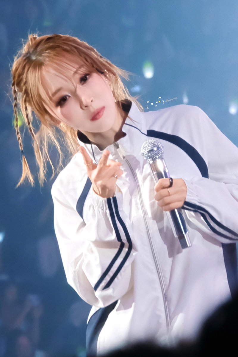 lyyyyy1224's tweet photo. Oᴗoಣ ☆⋆｡𖦹°‧★
261004 마마무 4WARD in 홍콩
MAMAMOO WORLD TOUR in HongKong

#마마무 #솔라 #문별 #휘인 #화사 #mamamoo #Solar #Moonbyul #Wheein #Hwasa  
#MAMAMOO #4WARD  
#MAMAMOO2026  
#MAMAMOO_2026_WORLD_TOUR https://t.co/ZmXhu7rR0Q