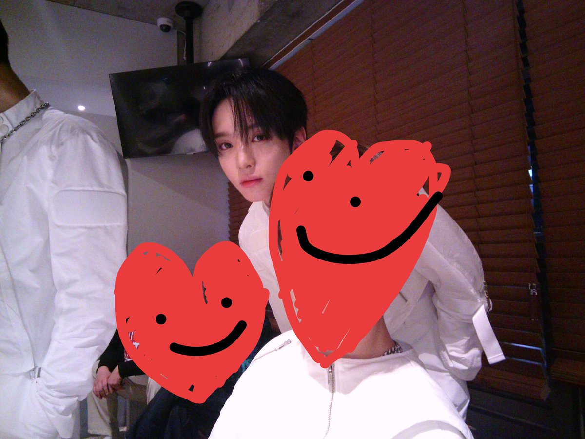 xikers_official's tweet photo. [#진식] 유준아 헌터야 생일 너무 축하한데이❤️ 싸이커스의 춤을 담당해줘서 고마워🤘
#xikers #싸이커스 https://t.co/RjSoDeYkCw