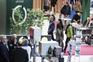 Envaspres's tweet photo. #Noticia Noticia: ENOMAQ 2027 estrena una nueva estructura de marca para conectar todo el sector: Medio siglo de trayectoria avala la solidez de ENOMAQ, el certamen organizado por Feria de Zaragoza que ha sabido evolucionar al ritmo de una industria cada vez… dlvr.​it/TVn0JB https://t.co/r36CGWGbl8