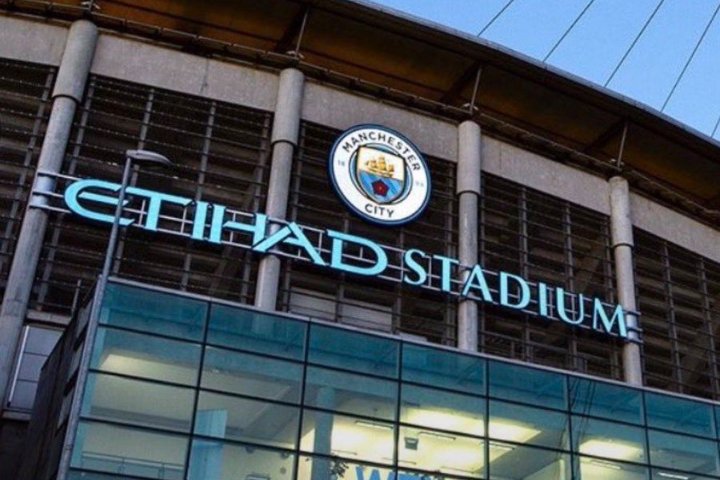 damian_laaa's tweet photo. 🚨 Luckily for Manchester city, they are prepaid for the worst. They already knew the premier charges were coming.

They made sure they renewed their players contracts + sold off players with short and middle term contracts + locked down Haaland with a 10 years contract.

They did this in a way that even though they got a 3-4 year transfer ban, they can still hold onto their players.