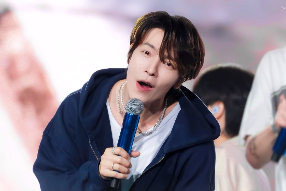sjdl03's tweet photo. 아 진짜로.... 아무것도 안해도 이렇게 천사같은 모습을 봐... https://t.co/AIEg3UPuNA