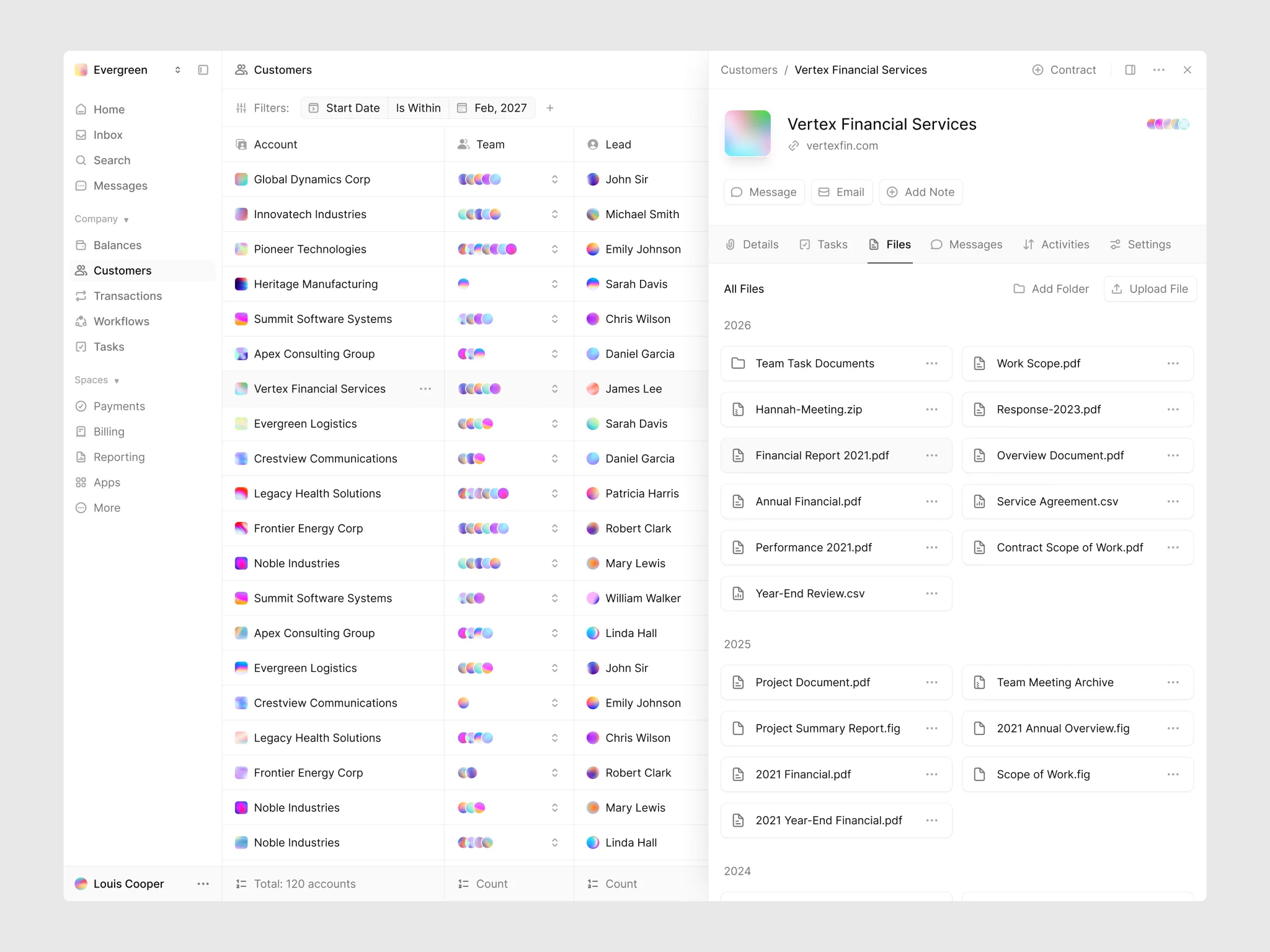 CRM 고객 테이블 — 우측 슬라이드오버 파일 상세 패널