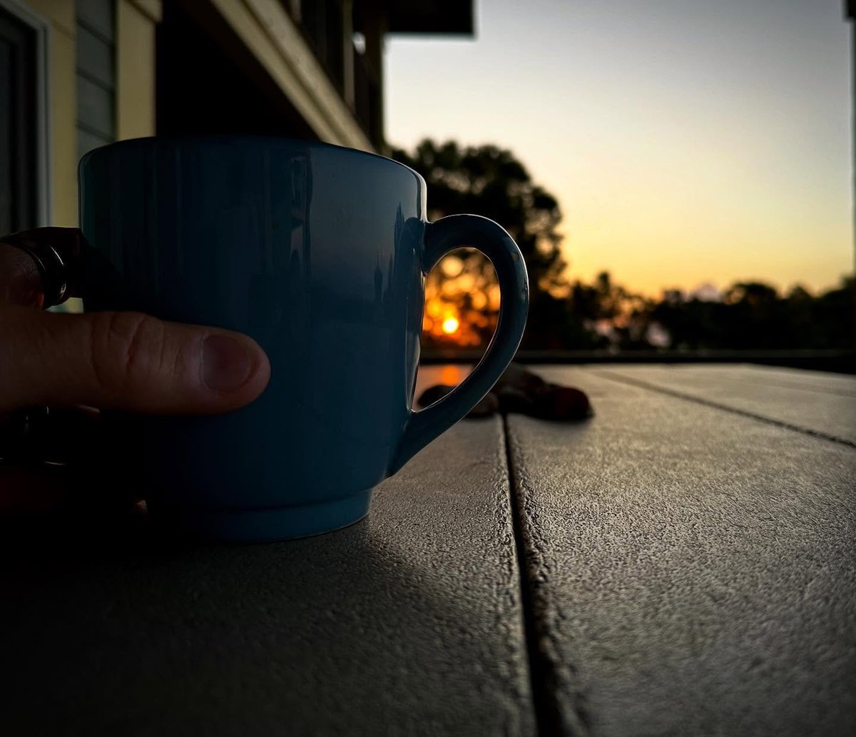otto_dave4's tweet photo. Peace is not the absence of people. It is the absence of the ones who cost you yourself.

 Good morning. https://t.co/measIJb4t8