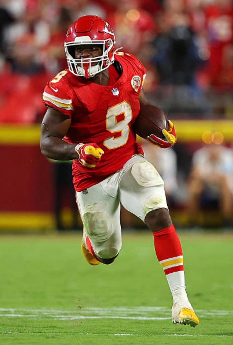 Chiefs722's tweet photo. @thehaileemurphy 🙏 #Sparty looking good in red,tho
#ChiefsKingdom https://t.co/uXZQtK3nFM