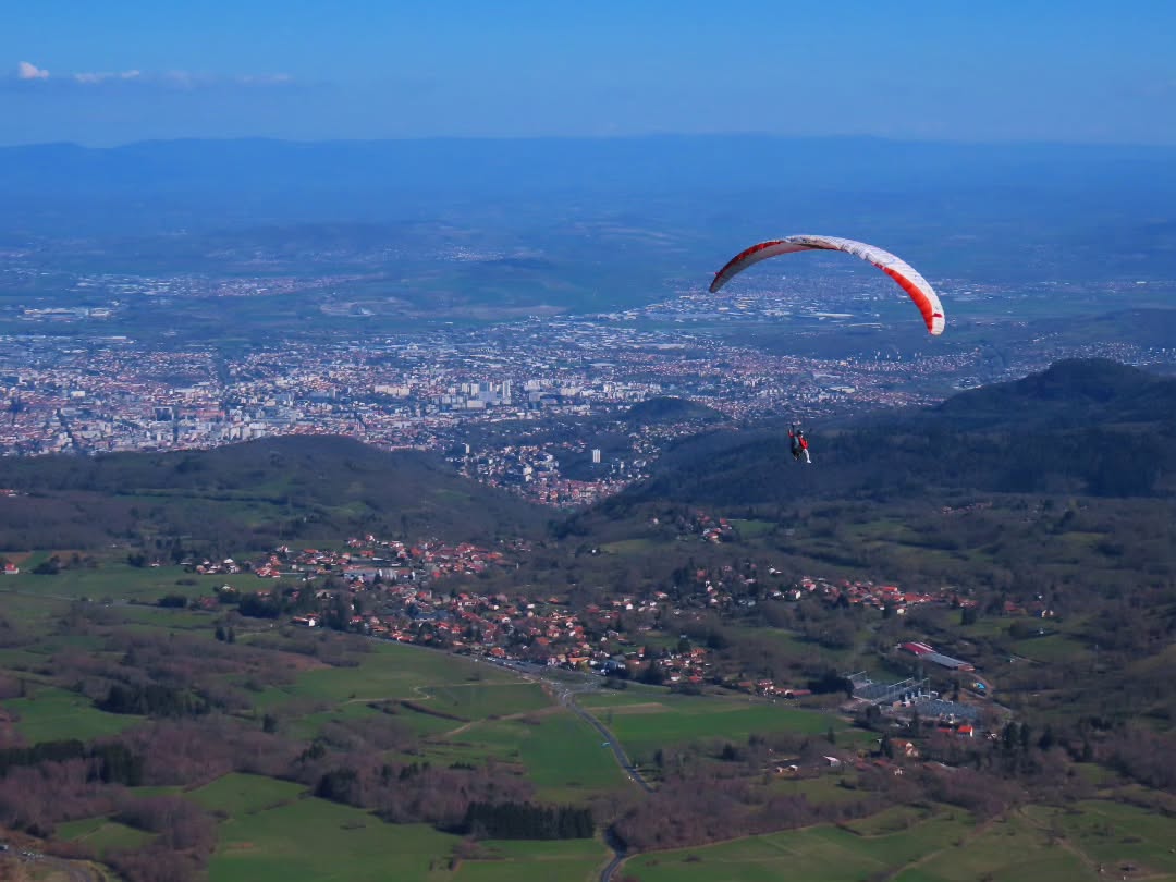 NastjaLarisa's tweet photo. Puy de Dôme, Puy-de-Dôme — mars 2026, jour 1 https://t.co/HttrSctM5D