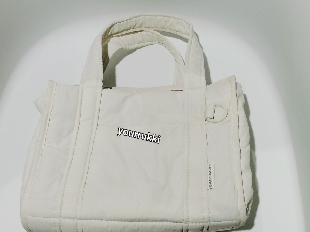 yourrukki's tweet photo. ส่งต่อกระเป๋าBAGSMART
220 ส่งฟรี❤️

กระเป๋าถือทรงสี่เหลี่ยมแฟชั่นลำลองสีเบจ
มีซิป ใส่ไอแพดได้
ขนาด 10.6×5.5×7.8 (นิ้ว)

#ส่งต่อbagsmart #ส่งต่อกระเป๋า #ส่งต่อกระเป๋ามือสอง #กระเป๋ามือสอง #bagsmart
#ส่งต่อbagsmart #โล๊ะของ https://t.co/t8lstqKU7v