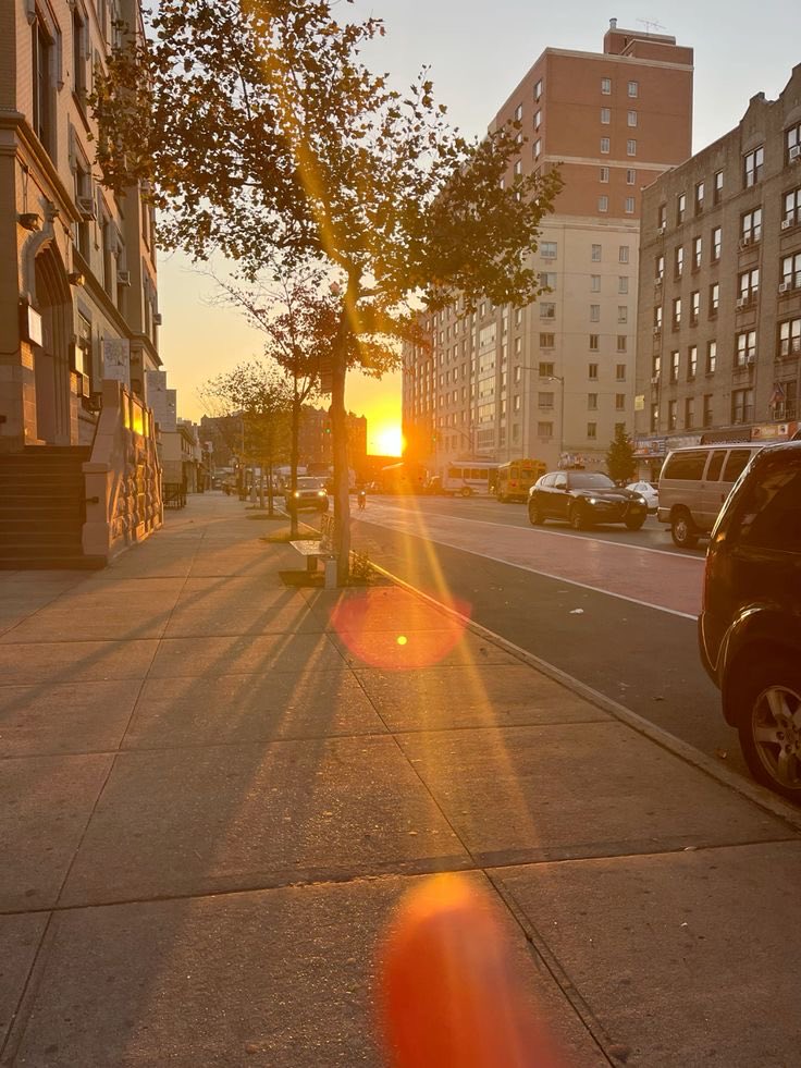KeziahOnchain's tweet photo. GM CTzens✨🤍

Whatever yesterday looked like, today is another chance to keep going, keep growing, and get closer to everything you’re working for.

We go again.🫡 https://t.co/HGQ5GkKrjC