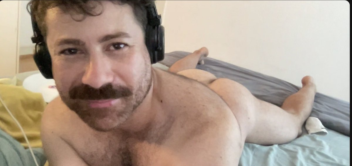 feetsocksbelg's tweet photo. Tell me you wouldn’t stare… 😏 https://t.co/7KaGwXxJcb