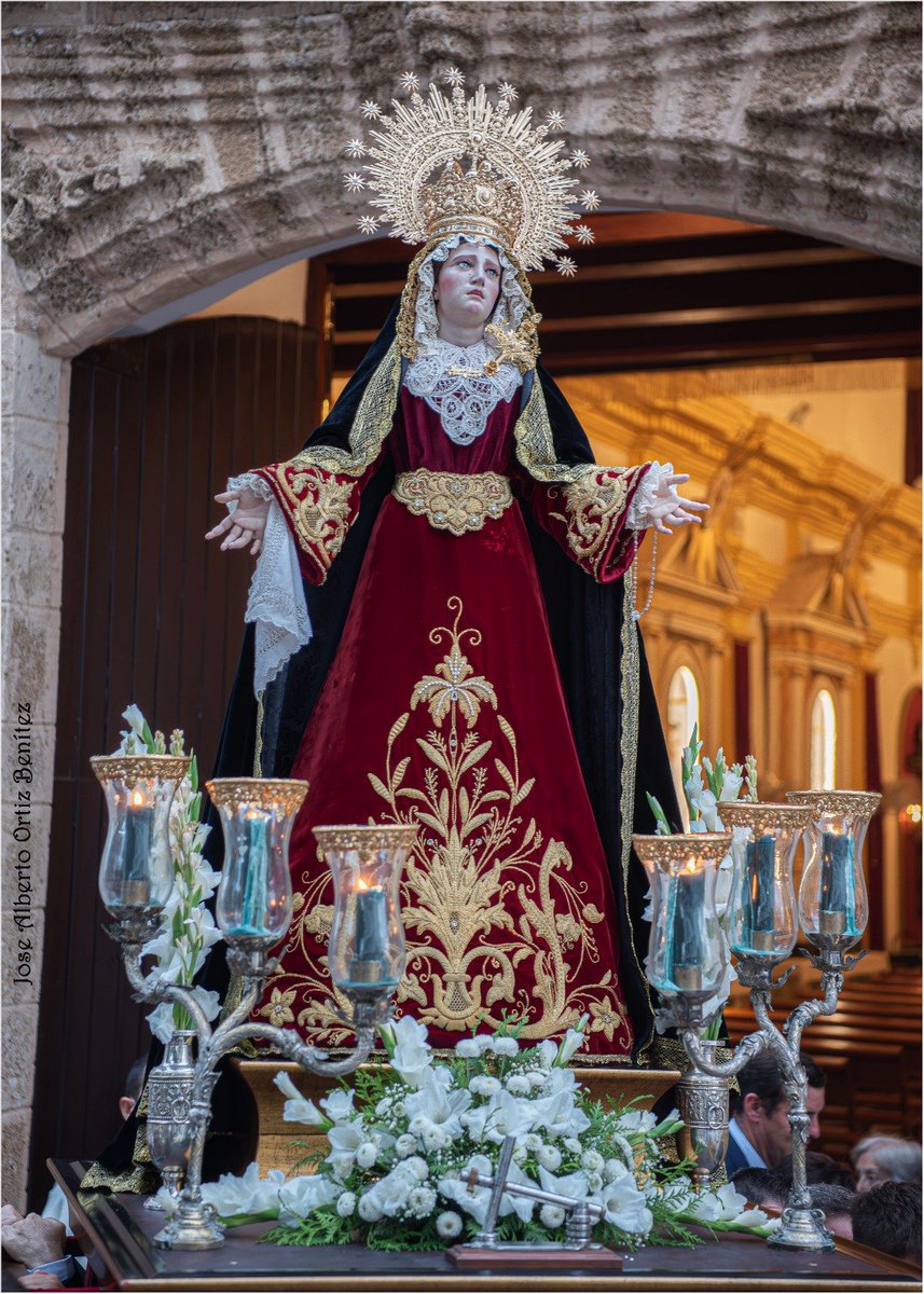 jaob_80's tweet photo. Rosario de la Aurora de Nuestra Señora del Mayor Dolor.
Hermandad de la Vera Cruz San Fernando 
San Fernando,4 de octubre de 2026.
#MayorDolor #Veracruz #yosoydelcristo @veracruzsfdo @FOCOIS https://t.co/AiPVUkvGD6