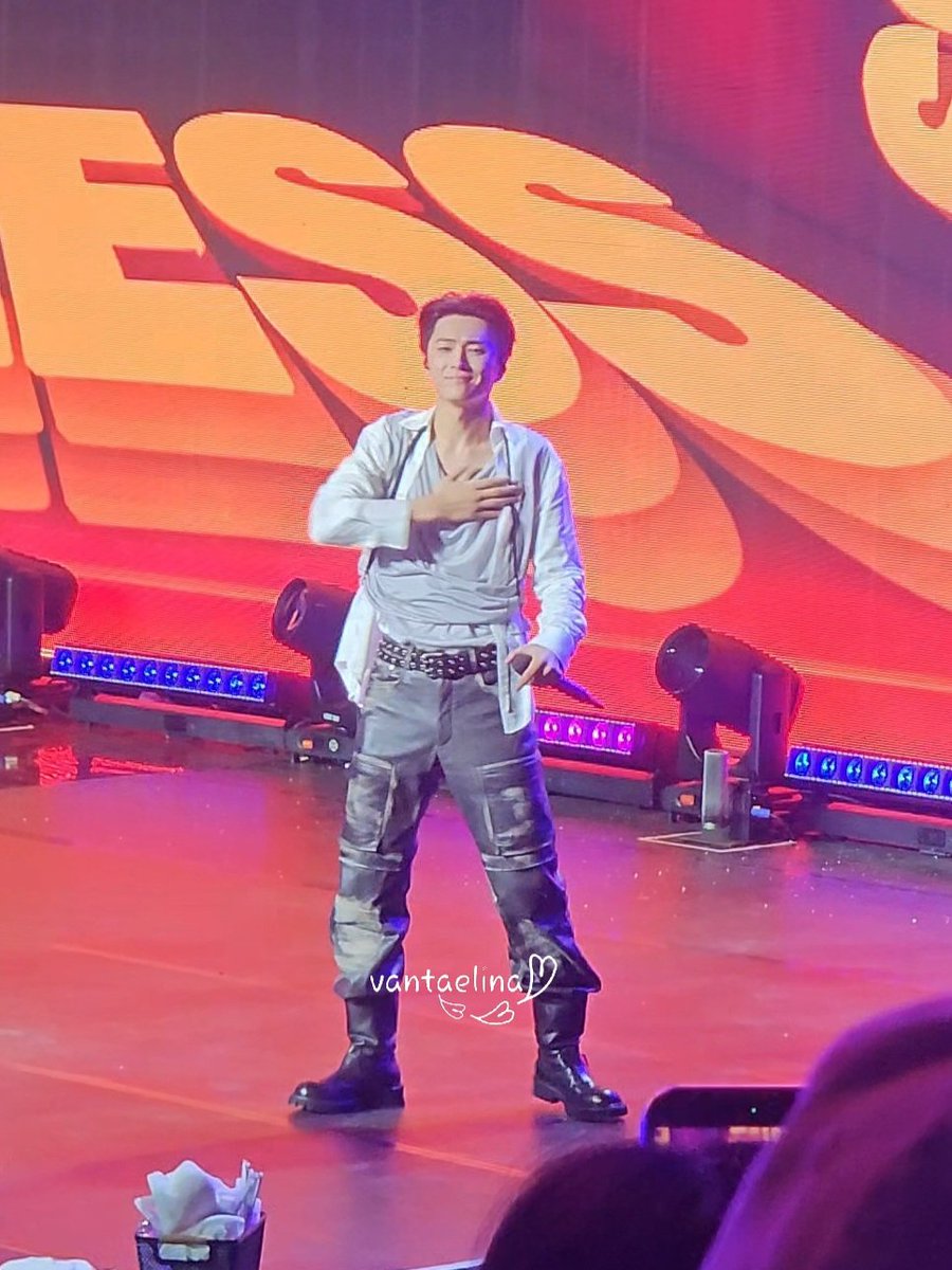 vantaelina's tweet photo. 261003 👋☺️ #JAY

#DunkinPH_ENDLESS #ENDLESSFunMeet https://t.co/EVTUZvDP2k