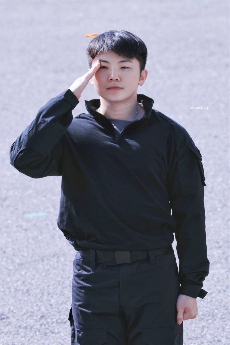 Meowlody_17's tweet photo. 계룡 끝! 새로운 경험이었어
다음에 춘천에서 보자❤️
고생 많았어! https://t.co/ivAW2H4Hrr