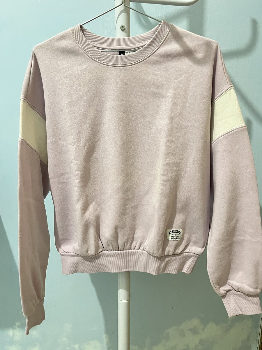 indlhc's tweet photo. H&amp;M Sweater
size M
warna soft lilac bagus bgttt
💰50k https://t.co/WuudIzO6we