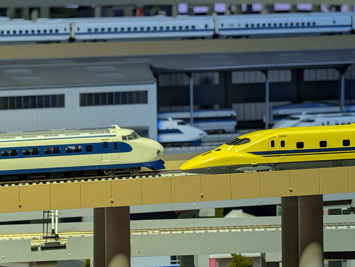KyotoUmetetsu's tweet photo. ＼「トレイン・ジャーニー in 京都鉄道博物館」に新たなジャーニーが登場！／
当館の開館10周年を記念して開催中の「トレイン・ジャーニー in 京都鉄道博物館」では声優の福山潤さんの声で館内の展示品をお楽しみいただいています♪なんと、あわせて京都駅開業150年記念展「鉄道と建築」と、日本最大級の鉄道ジオラマをめぐるあらたなジャーニーが登場しています♪ぜひ、この機会にお楽しみください！