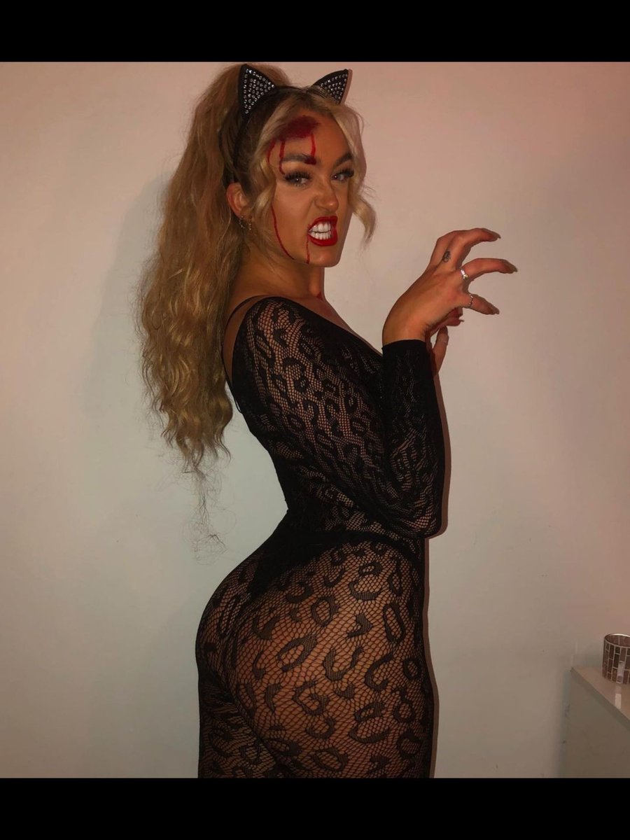 HotGirlLoverRB's tweet photo. Hannah, 23 🏴󠁧󠁢󠁳󠁣󠁴󠁿

You all liked the ass on Abigail yesterday, well how does Hannah’s compare!

I don’t know what she is supposed to be dressed up as but I definitely don’t care! Hope this is another popular costume this year! 🎃🍑

More of Hannah? 25 reposts, 75 likes and 12 coms!🔥 https://t.co/ypXkx7A5v3