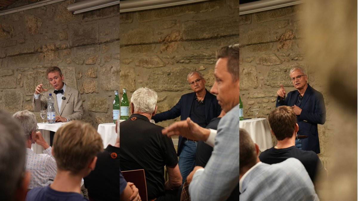 SommMarkus's tweet photo. Ein paar Bilder zur 1500. Folge Bern einfach. Kommentiere BERN um die ganze Folge zu schauen
#Bern #Berneinfach #Markussomm #Dominikfeusi #Nebelspalter https://t.co/ze0LZdMFAj