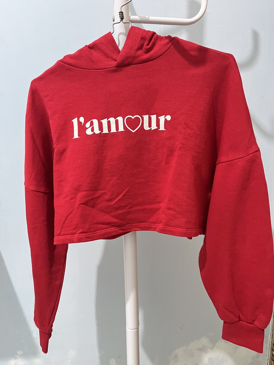 indlhc's tweet photo. H&amp;M Crop Sweater
Size XS
jarang bgt dipakee
💰50k https://t.co/o3zAaMAaUQ