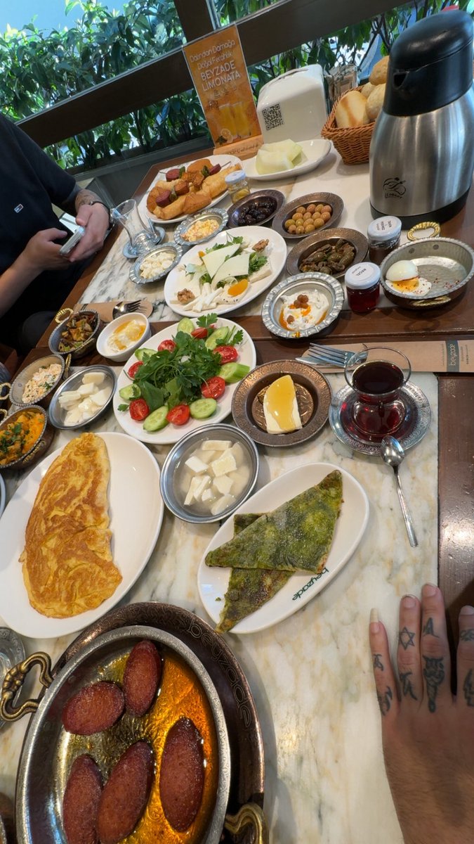 Serhat_tekinnn's tweet photo. Günaydın istanbull https://t.co/TYbKYzArqw