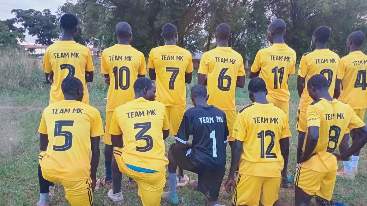 OttoSam50178310's tweet photo. @PLUsecretariat has potentials,early scores have been seen in Kampala infrastructure and fighting  corruption led by @BalaamBarugahar.
However, pyschophants like @DaudiKabanda will make Ugandans loose appetite for PLU.
Thanks @mkainerugaba for getting a new SG @HonTwallafadil https://t.co/UYSlmilktC