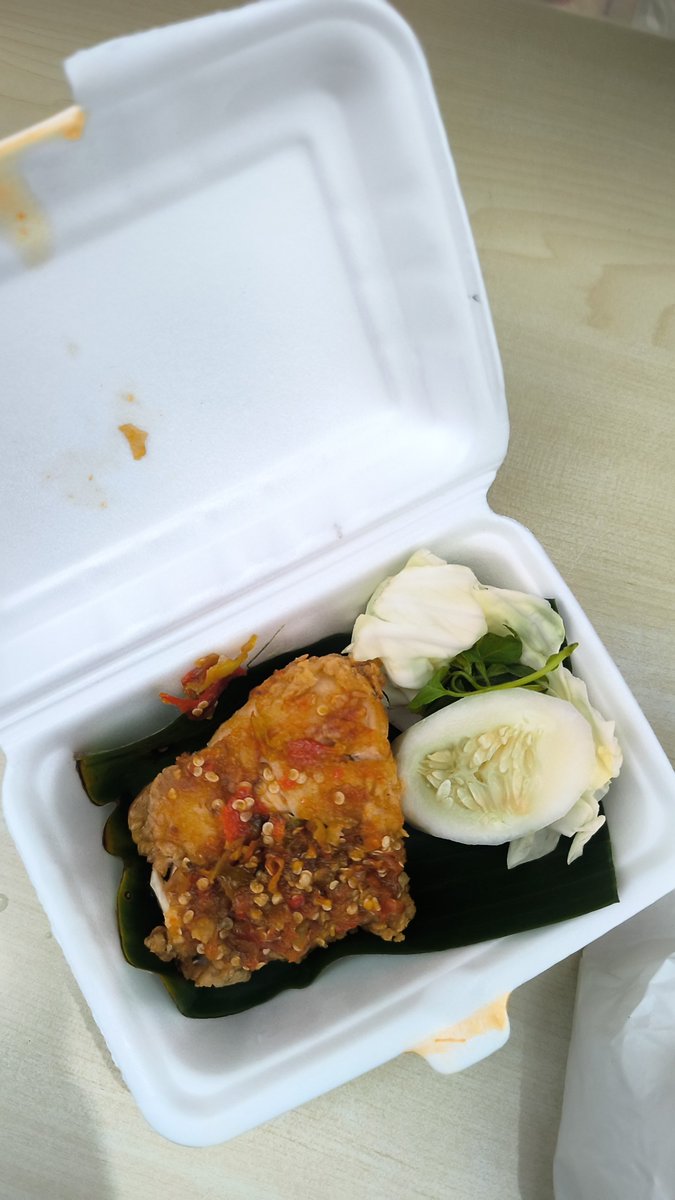 aychamatch's tweet photo. @TanyarlBase sehat sehat orang kesehatan https://t.co/78kLw5PFOe