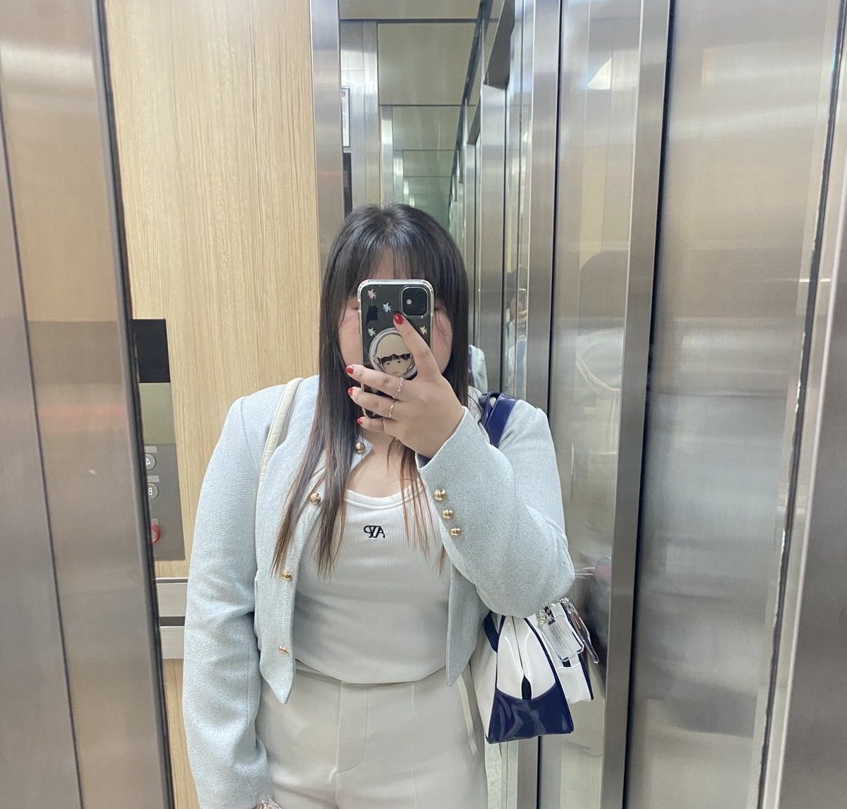 Navilleraa_'s tweet photo. อยากป้ายยาเบลเซอร์ของร้าน
Thesummernade มาก เป็นสีฟ้าน่ารักมาก ใส่เที่ยว หรือทางการก็ได้  คัตติ้งดี ผ้าดี แล้วน่ารักทุกสีเลย 🫧🍧🥣

พิกัด : https://t.co/DgcAarRnih

 #shopeeaffiliate #affiliate #ป้ายยา https://t.co/jArFYSjwAf