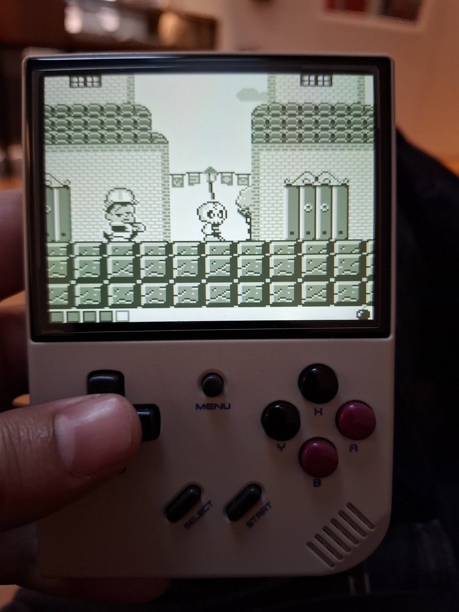 Ric01a's tweet photo. Petite recommandation GameBoy du jour. Je viens de tomber dessus dans ma liste. Petit plateformer sympa comme tout, ultra simple a prendre en main et fluide. https://t.co/h6ybtbj5Ew
