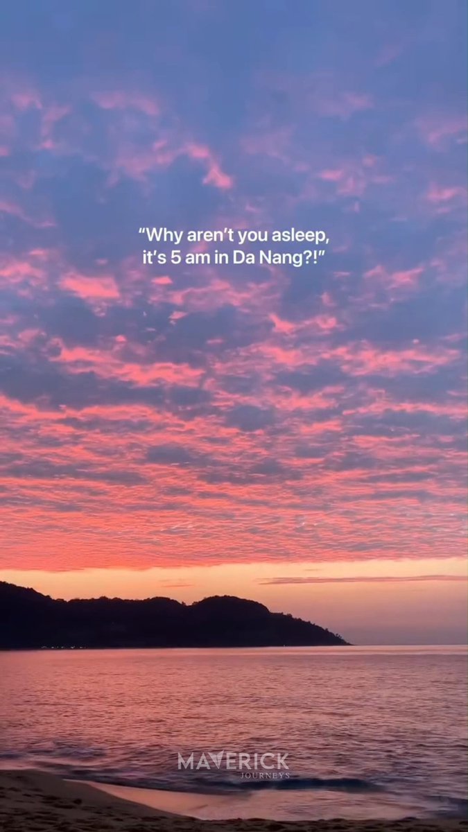sanem_tuana's tweet photo. 5 AM in Da Nang. A little less sleep, a sky like this. Worth it. Would you set an early alarm for this view? https://t.co/jCJIrCdDET