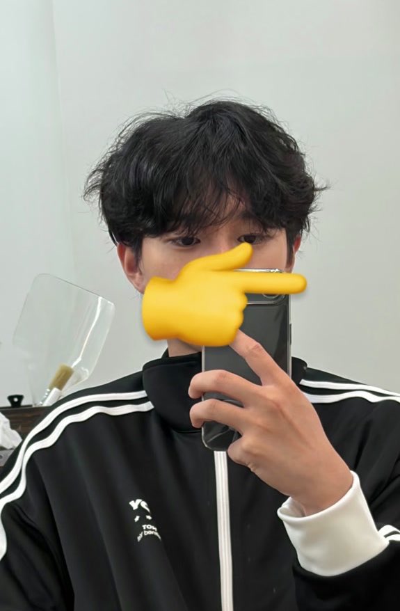 silverccal's tweet photo. 누나 ㅋㅋ 오늘돈가스 2개 잊지마셈 https://t.co/xnG2Dc60s5