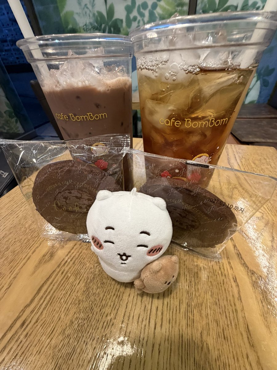 _wxowoo's tweet photo. 오랜만에만낫다🥰🥰🥰 https://t.co/PtunGhzrH9