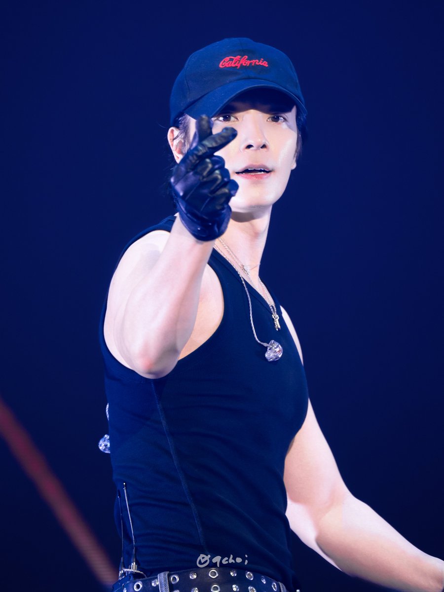 9choi_elf's tweet photo. 𝟚𝟘𝟚𝟞𝟙𝟘𝟘𝟜 𝟚𝟘𝟚𝟞 𝕂-ℙ𝕆ℙ ℙℝ𝕀𝕄𝔼

Hot boyyyyy✨

#DONGHAE #동해 #이동해 #東海
#SUPERJUNIOR #슈퍼주니어 
#SUPERJUNIORDNE 
@donghae861015 ♡ https://t.co/9NdFIBmIPb