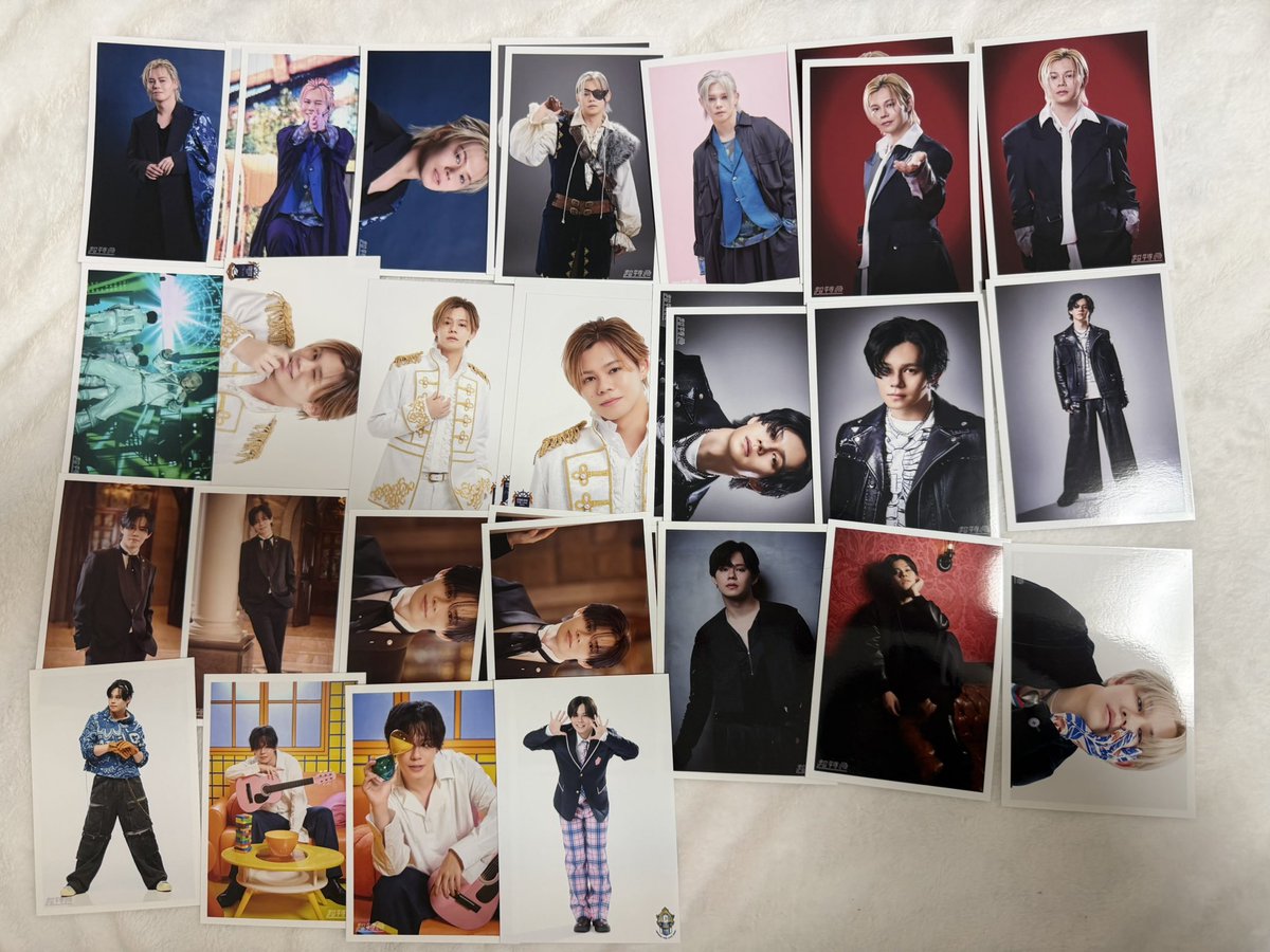 ud5jy's tweet photo. 超特急 カイ 過去 生写真 買取

譲：画像

求：0.02/枚(郵送の場合は＋送料)

郵送、もしくは11/26現場での手渡し交換希望
お心当たりのある方はお声がけください https://t.co/zKztyIu57F
