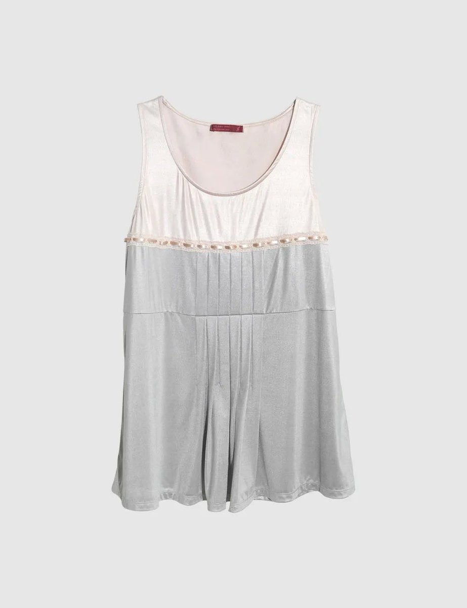 gumu1228's tweet photo. 261002 엔믹스 #배이 옷 정보💛

인앤양인하모니(YIN AND YOUNG IN HARMONY)
Pintuck dress, silver

*품절 SOLD OUT https://t.co/fvoklVwcr6