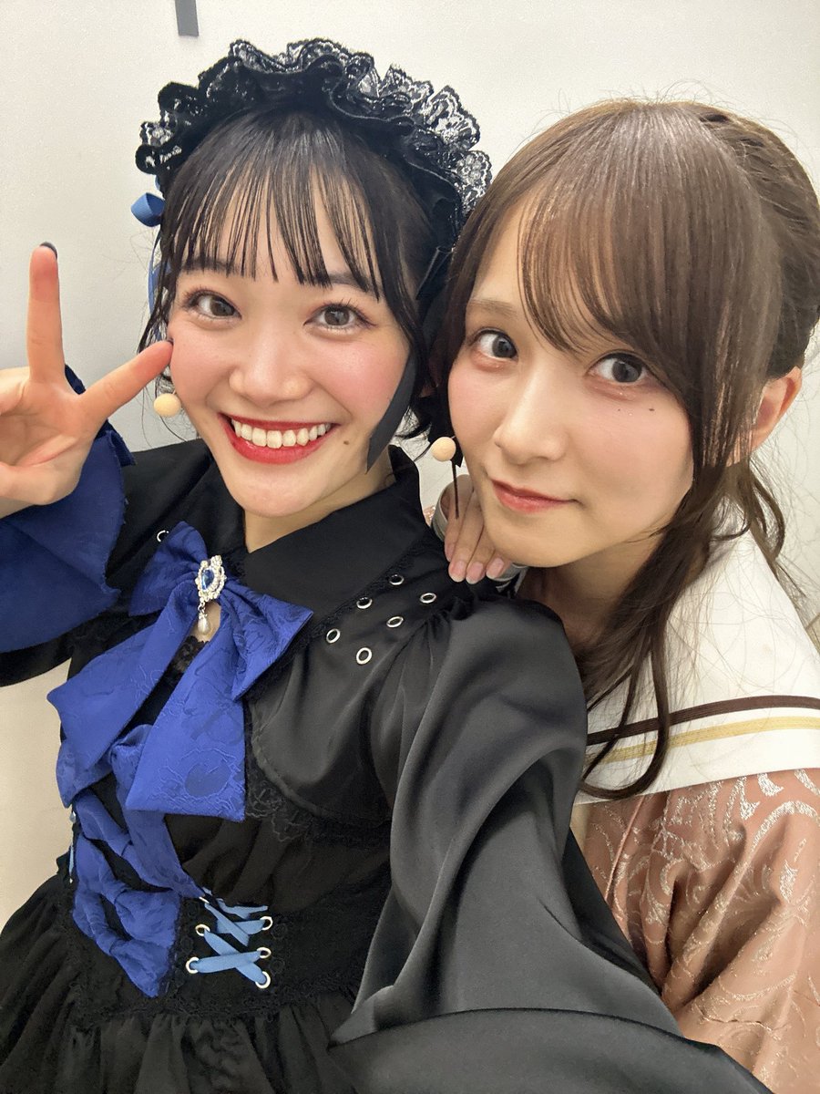 kanon_nakazaki's tweet photo. #タタラの唄姫_神楽祓い 
ご来場ありがとうございました✨
柚乃役の初さん🫶
私はとあるシーンをずっと裏で見てます🤭
初さんと話してると無意識にポロッと「可愛い。笑」って出てます。

ラスト1公演！！お待ちしております☺︎
#タタラの唄姫 https://t.co/Wjcu2wrKWR