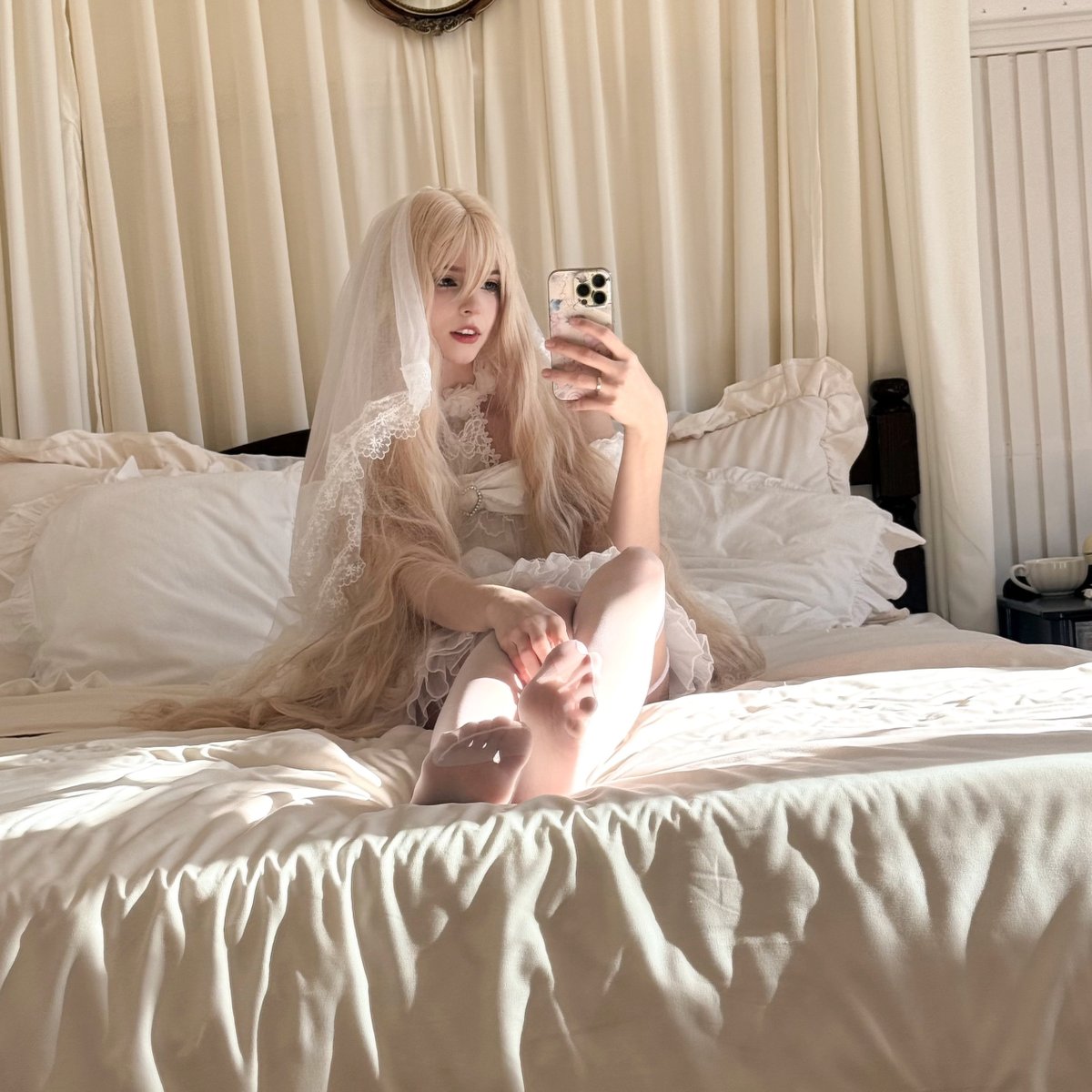 TemSolee tweet picture