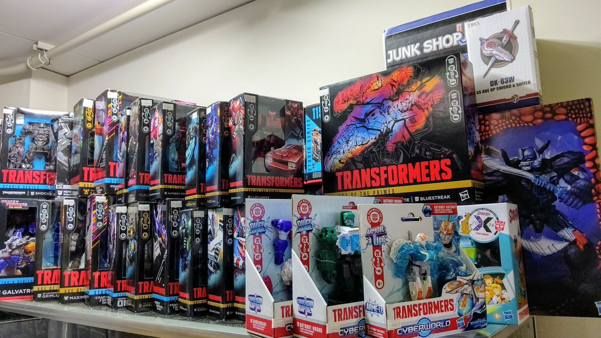 User334555735's tweet photo. #Transformers
#siege
#shatteredglass
#legacy
#studioseries
#RiseOfTheBeasts
#buzzworthy
#generationselect
#diaclone
#TransformersOne
#ageoftheprimes
お店開けさせて頂いております🙏😌
いろいろセールさせて頂いております🙏😌
次ページ↓より商品を記載致します☺️ https://t.co/cWNuif3mlm