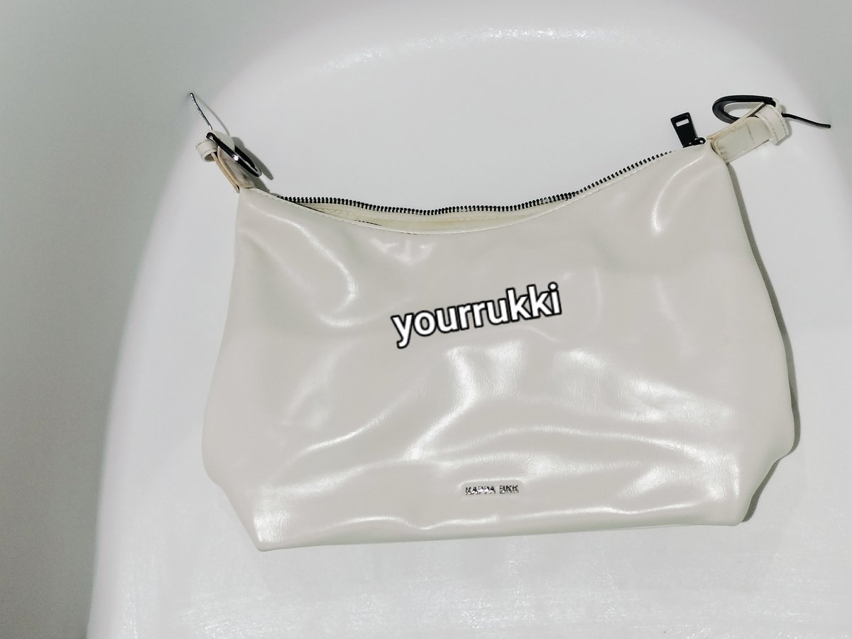 yourrukki's tweet photo. ส่งต่อกระเป๋า KAPPABKK Taylor Bag สี Ivory 
220 ส่งฟรีนะคะ❤️

สายกระเป๋ามีแค่สายยาวนะคะ❤️

#ส่งต่อkappa #kappabkk #ส่งต่อกระเป๋ามือ2 #กระเป๋ามือสอง  #กระเป๋า #ส่งต่อkappabkk #ส่งต่อkappa #ส่งต่อกระเป๋า #กระเป๋ามือสอง #โล๊ะตู้ #โล๊ะตู้เสื้อผ้า #ส่งต่อkappa
#ส่งต่อkappa https://t.co/v8NPJWVKUO