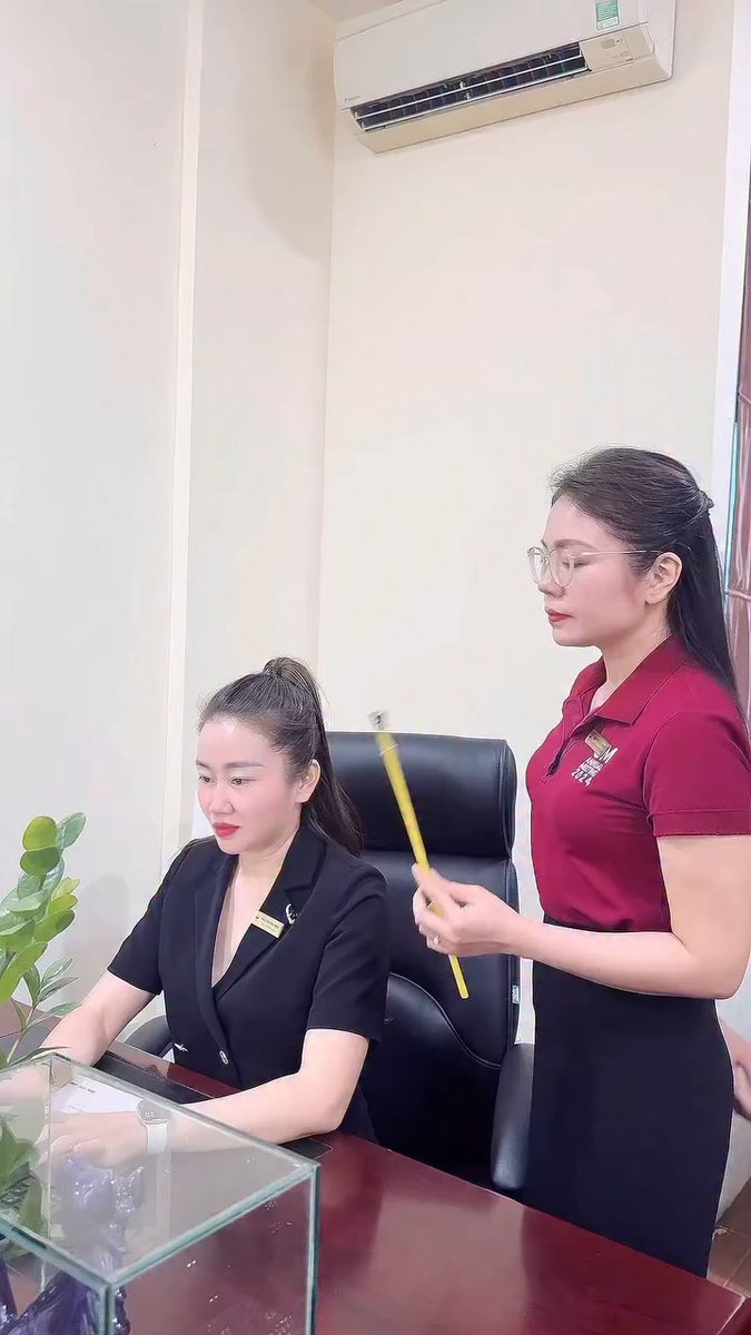 tahsin38's tweet photo. Nói một câu để mọi người đoán bạn đến từ phòng ban nào! https://t.co/0GDyN1xoi2