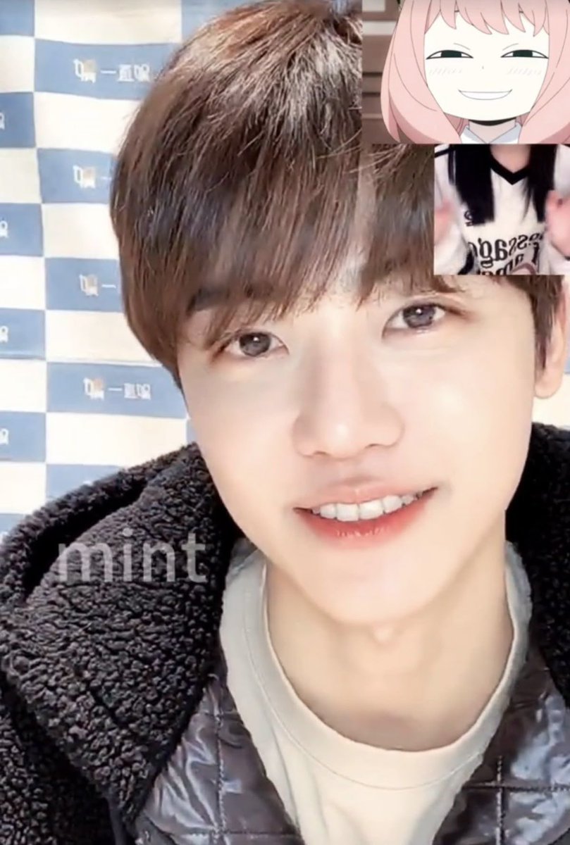najaeminh's tweet photo. he looks so fucking pretty here hello??? https://t.co/nLBevqaKvY