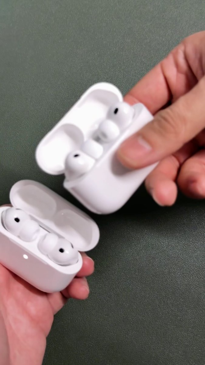 Daniaea's tweet photo. Duo unboxing: twice the excitement, twice the surprise. https://t.co/VN4vBixu7X