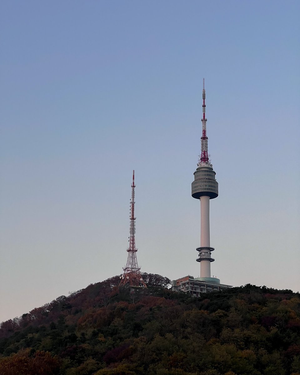 vickiecesea's tweet photo. Seoul, you have my heart. https://t.co/e3eaSbqGEx
