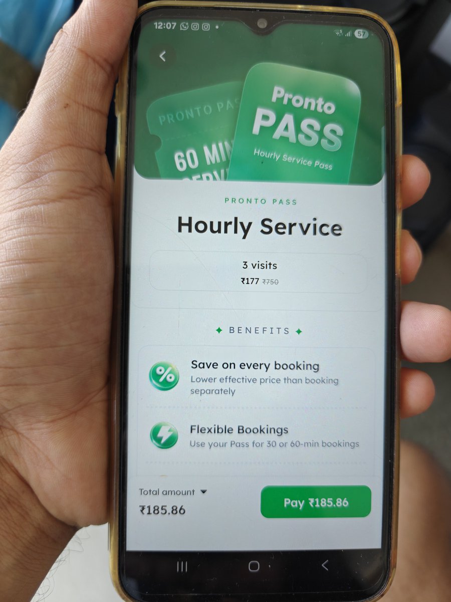 dns7777's tweet photo. @withpronto @anjalisardana 
Same app, same pass in different phones showing different prices

same applies to their service pricing, different for different phones, same location/address

Remind of Z@pt0 dark days https://t.co/izsVZ1kK2D