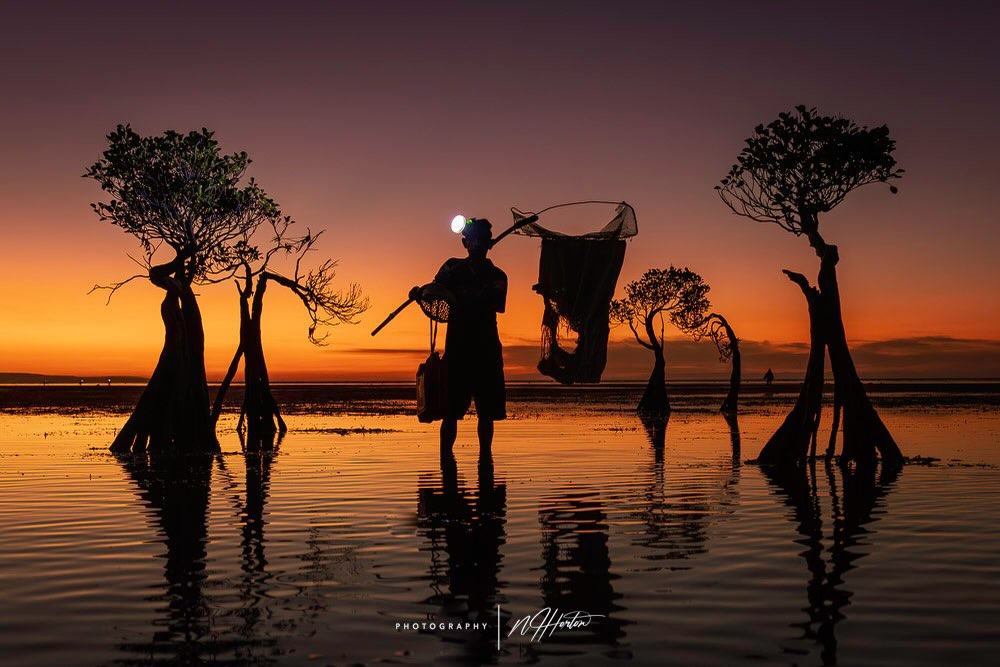 GSULUKAN's tweet photo. Fishing among the dwarf mangroves of Walakiri Beach, Sumba, Indonesia. https://t.co/2AsiqSW5KS