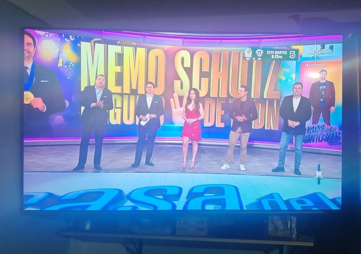 JovasFanGirl's tweet photo. Que increíble ver qué @TUDNMEX  siempre estuvo al pie del cañón con @memo_schutz  🖖🏻✨🔥 #LaCasaDeLosFamososMx https://t.co/Vx2mcpNSrK