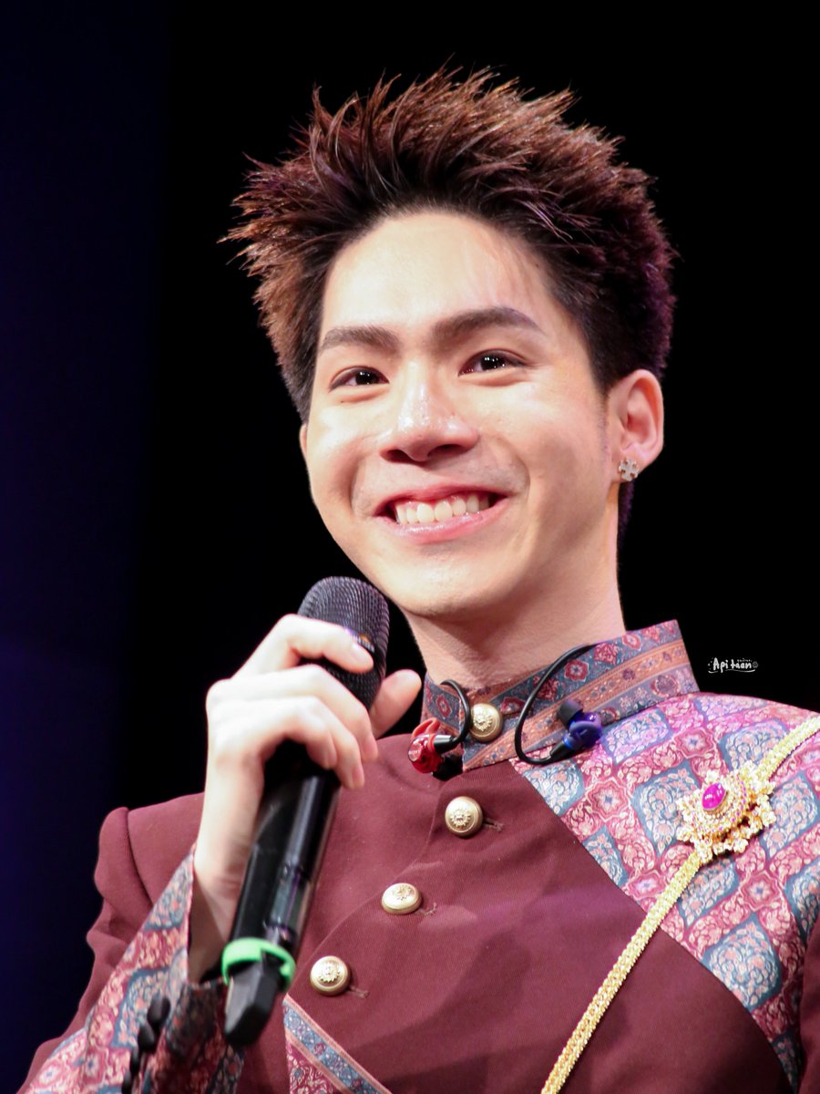 taanforx's tweet photo. กำลังจะฮึบ(ไม่)ได้ อ้าปากพูดปึ๊บเบะเลย
#NetJJ_FMinBerlin #jj_rcp https://t.co/sHBfjeP3Ji