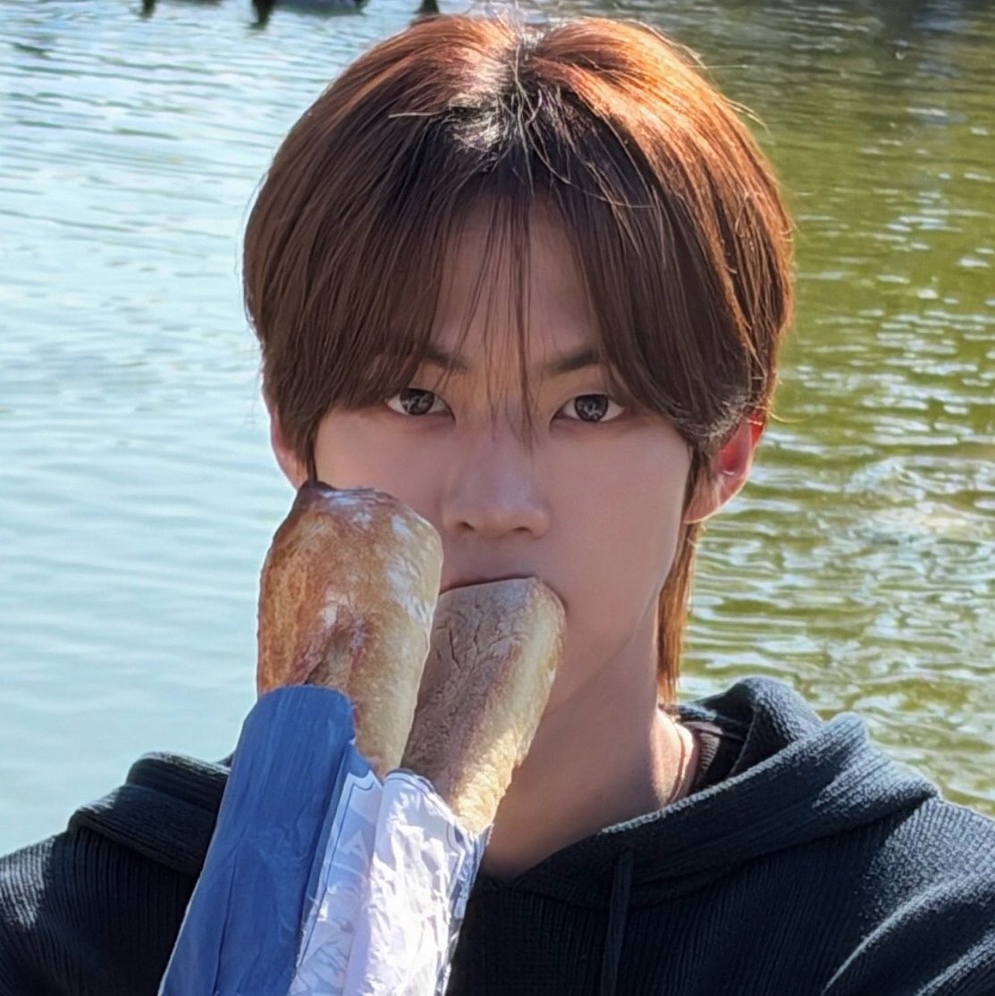 ttoielv1's tweet photo. 도훈~ https://t.co/4Pq0Z7o3dL