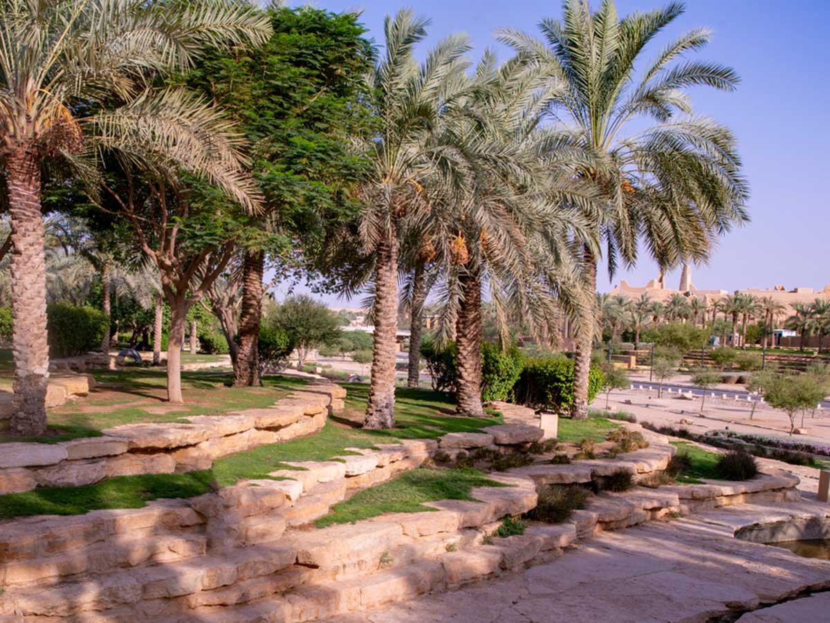 fahad_bin_baaz's tweet photo. السلام عليكم ورحمه الله وبركاته 
😊 ✋ #صباح_الخير والسعادة

قال ﷺ (قل هو الله أحد)والمعوذتين حين تمسي وحين تصبح ثلاث مرات تكفيك من كل شيء رواه الترمذي وصححه الألباني 
 
كانﷺاذا أصبح قال(اصبحنا على فطرة الإسلام وكلمة الإخلاص ودين نبينا محمد ﷺ وملة أبينا إبراهيم حنيفا مسلما وما كان من المشركين)رواه أحمد وصححه الألباني 

قالﷺ(من قال حين يصبح وحين يمسي سبحان الله بحمده مائةمرة حطت خطاياه وإن كانت مثل زبد البحر) رواه البخاري

لا تنسوا والديك من الدعاء  قال #ﷺ (إن الرجل لترفع درجته في الجنة فيقول أنى هذا،فيقال  باستغفار ولدك لك) رواه ابن ماجه وصححه الألباني

#أذكار
#دعاء