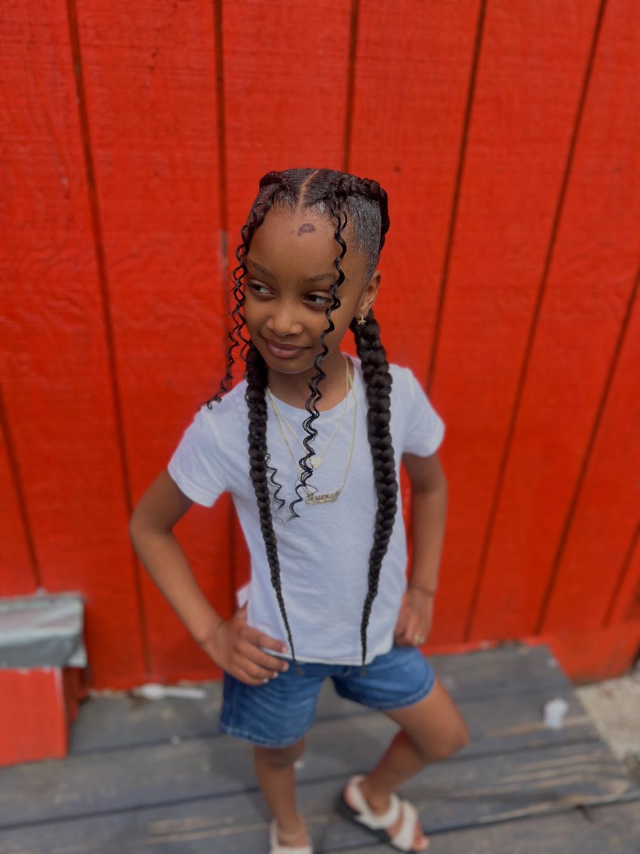 paulaacullen's tweet photo. Baby girl with braids, spreading love in Massachusetts. https://t.co/42iNZ6G9pt