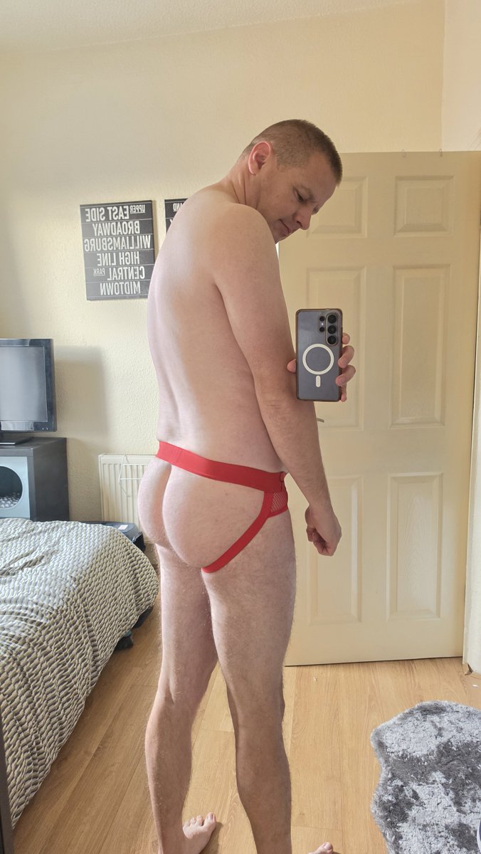 ANaughtyOne tweet picture