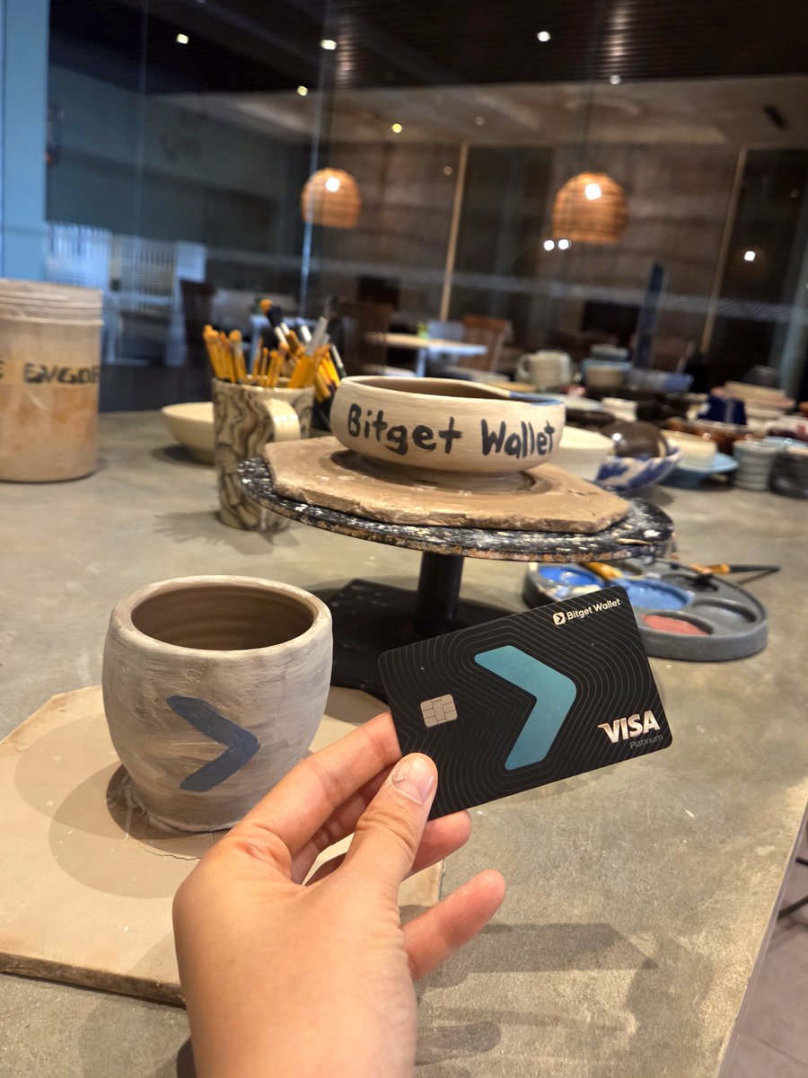 BitgetWallet's tweet photo. if you drink from this mug your bags gna make it https://t.co/sDb5Uf23cu